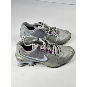 Nike Shox Shoes Womens 8 rare, iridescent‎ sneakers, silver blue purple